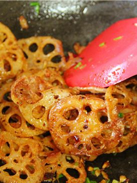 Twice-cooked lotus root slices