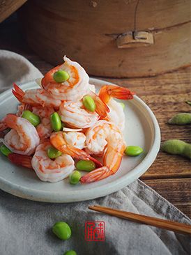 Shrimp with hairy beans